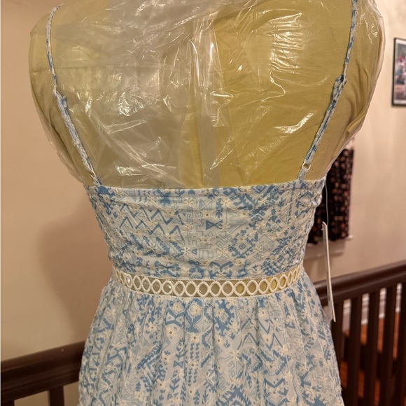 Aqua 100% Bloomingdale’s exclusive Elegant Blue and White Eyelet Dress - Picture 5 of 13